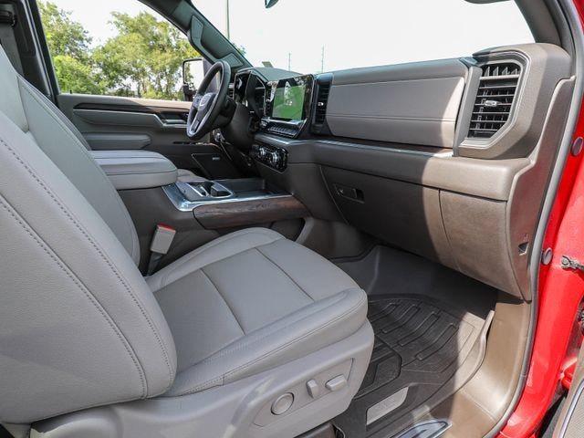 Used 2025 GMC Sierra 2500 SLT w/ SLT Premium Package AWD/4WD image 24