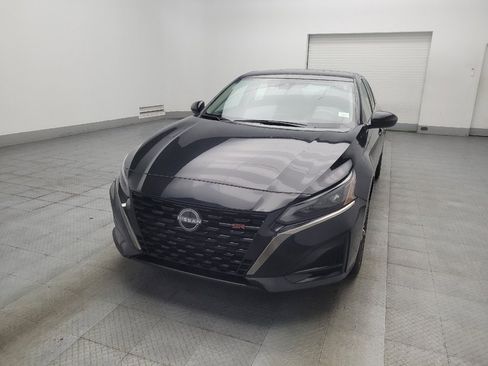 Used 2025 Nissan Altima 2.5 SR FWD image 15