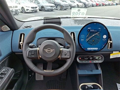 Used 2025 MINI Cooper Countryman S w/ Comfort Package Max image 11