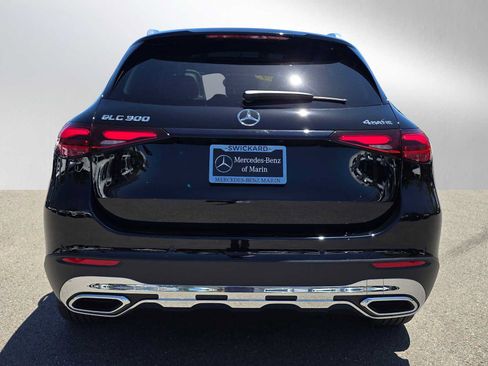 Used 2024 Mercedes-Benz GLC 300 4MATIC image 4