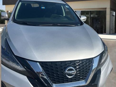 Used 2020 Nissan Murano SV image 2