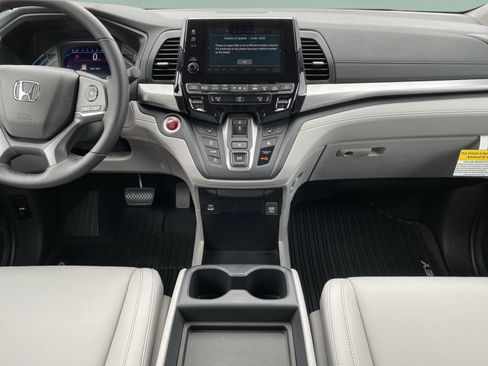 Used 2021 Honda Odyssey EX-L image 14