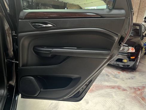 Used 2016 Cadillac SRX Luxury FWD image 17