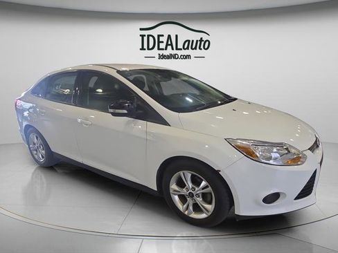 Used 2014 Ford Focus SE w/ SE Winter Package image 19