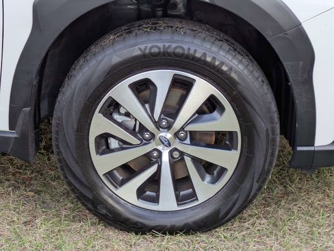 Used 2023 Subaru Outback Premium image 13