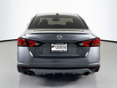Used 2019 Nissan Altima 2.5 SL FWD image 5