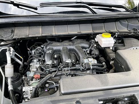 Certified 2026 Nissan Pathfinder SV AWD/4WD image 35