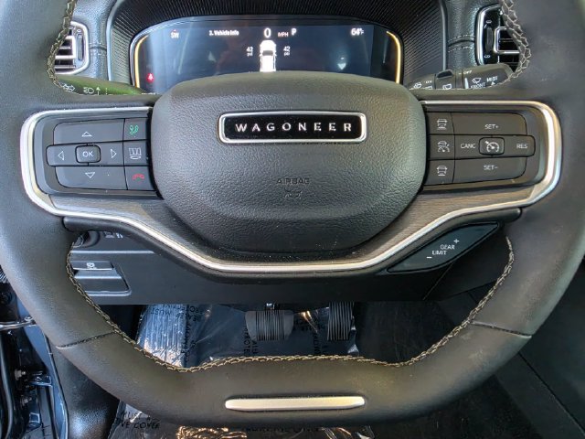 Certified 2025 Jeep Wagoneer Series II AWD/4WD image 13