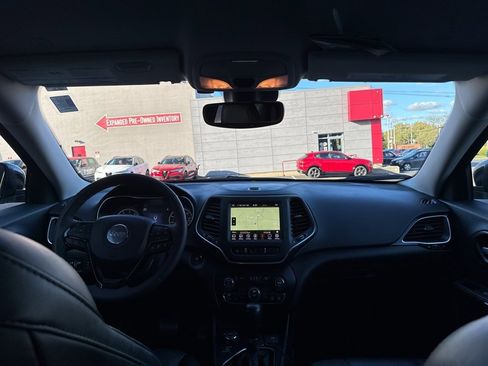 Used 2023 Jeep Cherokee Altitude Lux image 29