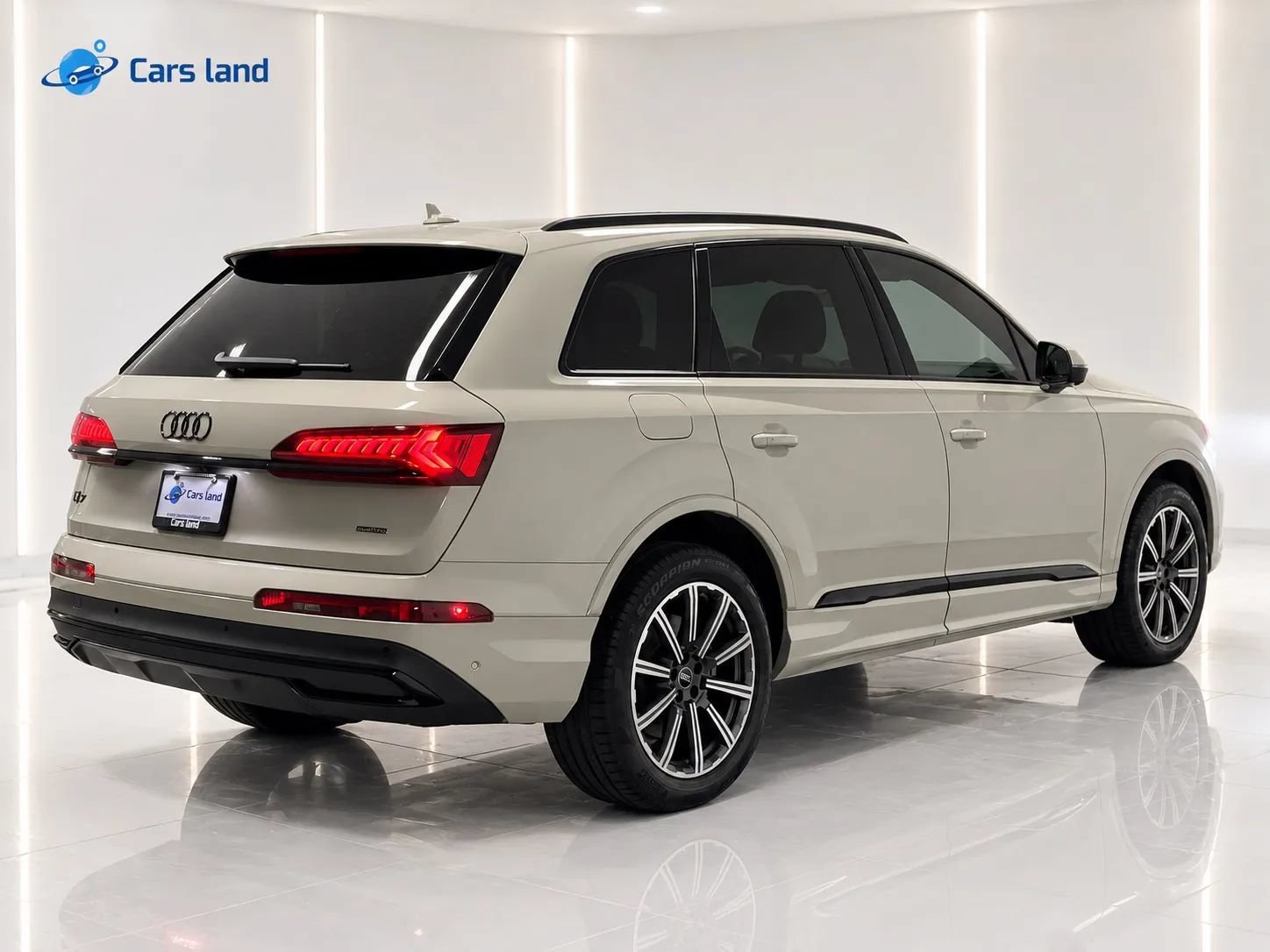 Used 2023 Audi Q7 2.0T Premium Plus w/ Premium Plus Package AWD/4WD image 3