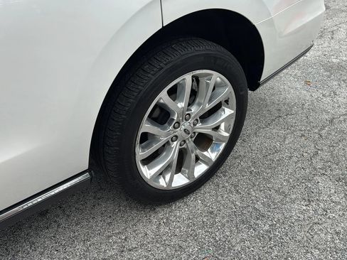 Used 2018 Ford Expedition Limited w/ Equipment Group 302A AWD/4WD image 42