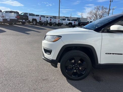 Used 2020 Jeep Compass Latitude AWD/4WD image 6