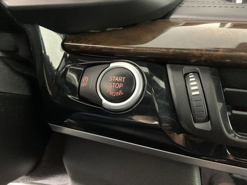 Used 2017 BMW X5 xDrive50i image 33