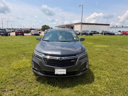 Used 2022 Chevrolet Equinox RS FWD image 2