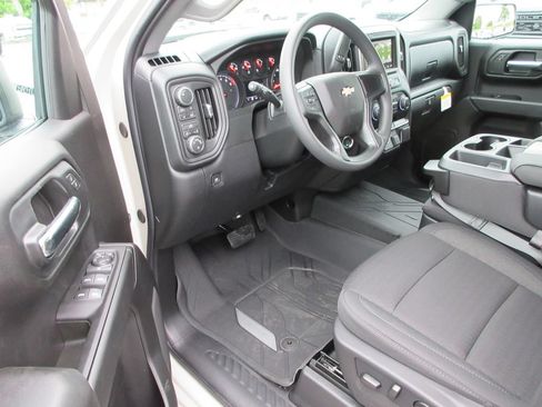 New 2026 Chevrolet Silverado 1500 Custom w/ Turbomax Blackout Package AWD/4WD image 13