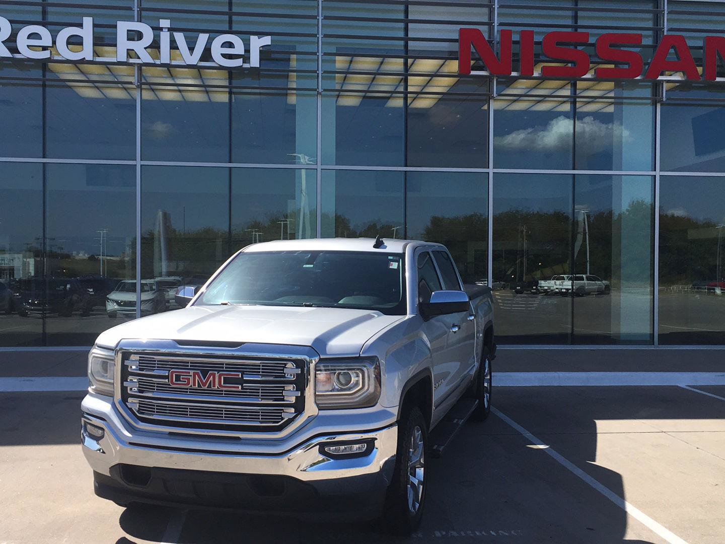 Used 2018 GMC Sierra 1500 SLT w/ SLT Premium Package RWD image 1