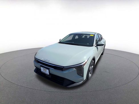 Used 2025 Kia K4 FWD image 7