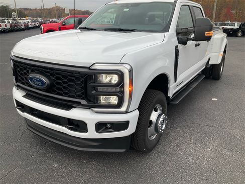 New 2026 Ford F350 XL w/ STX Appearance Package image 10