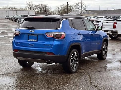 Used 2022 Jeep Compass Limited AWD/4WD image 7