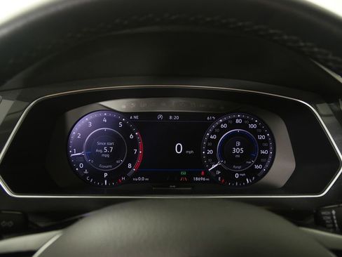 Used 2019 Volkswagen Tiguan SEL Premium image 23