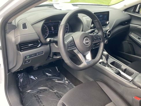 Used 2025 Nissan Sentra SV w/ All-Weather Package FWD image 21