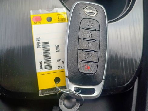 New 2026 Nissan Rogue SV image 34