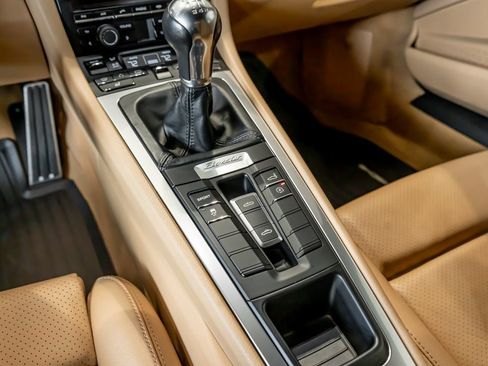 Used 2013 Porsche Boxster RWD image 19