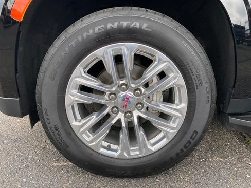 Certified 2023 GMC Yukon SLT w/ SLT Luxury Package AWD/4WD image 25