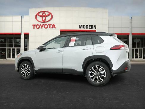 New 2026 Toyota Corolla Cross SE image 12