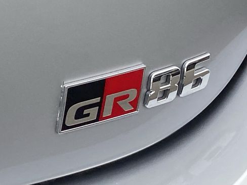Used 2024 Toyota GR86 RWD image 5