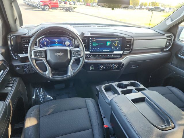 Used 2023 Chevrolet Silverado 1500 RST AWD/4WD image 35