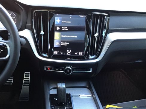 Certified 2022 Volvo S60 B5 R-Design w/ Protection Package Premier image 30