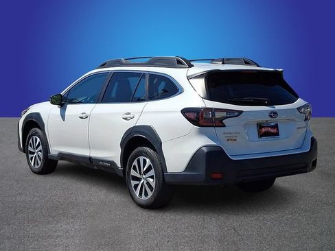 Used 2024 Subaru Outback Premium AWD/4WD image 6