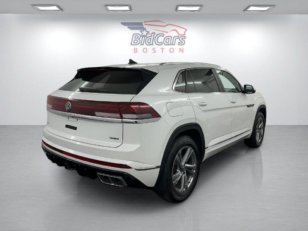 Used 2024 Volkswagen Atlas Cross Sport SEL R-Line AWD/4WD image 4