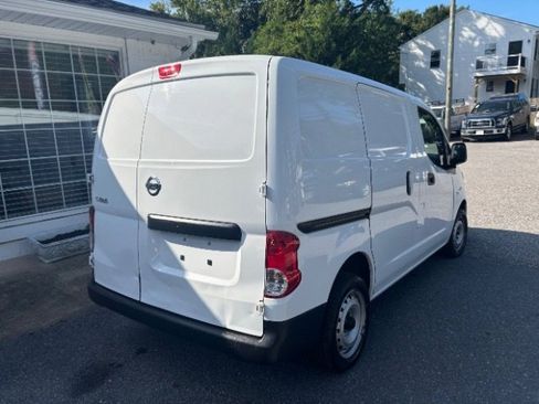 Used 2020 Nissan NV200 S image 5