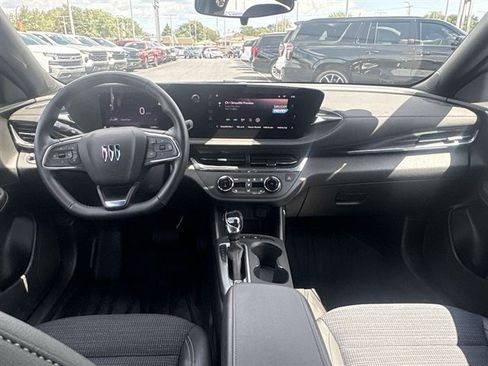 Used 2024 Buick Envista Preferred w/ Convenience I Package FWD image 19