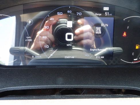 Used 2025 RAM ProMaster 2500 w/ U-Haul Equipment Group FWD image 9