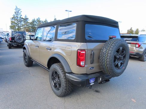 New 2025 Ford Bronco Big Bend w/ Black Diamond Package image 6