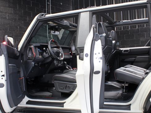 Used 2025 Ford Bronco Raptor w/ Interior Carbon Fiber Pack AWD/4WD image 38
