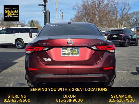 Used 2022 Nissan Sentra SV w/ SV Premium Package image 7