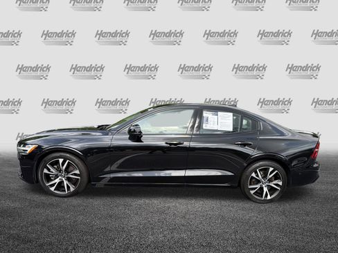 Used 2025 Volvo S60 B5 Plus FWD image 7