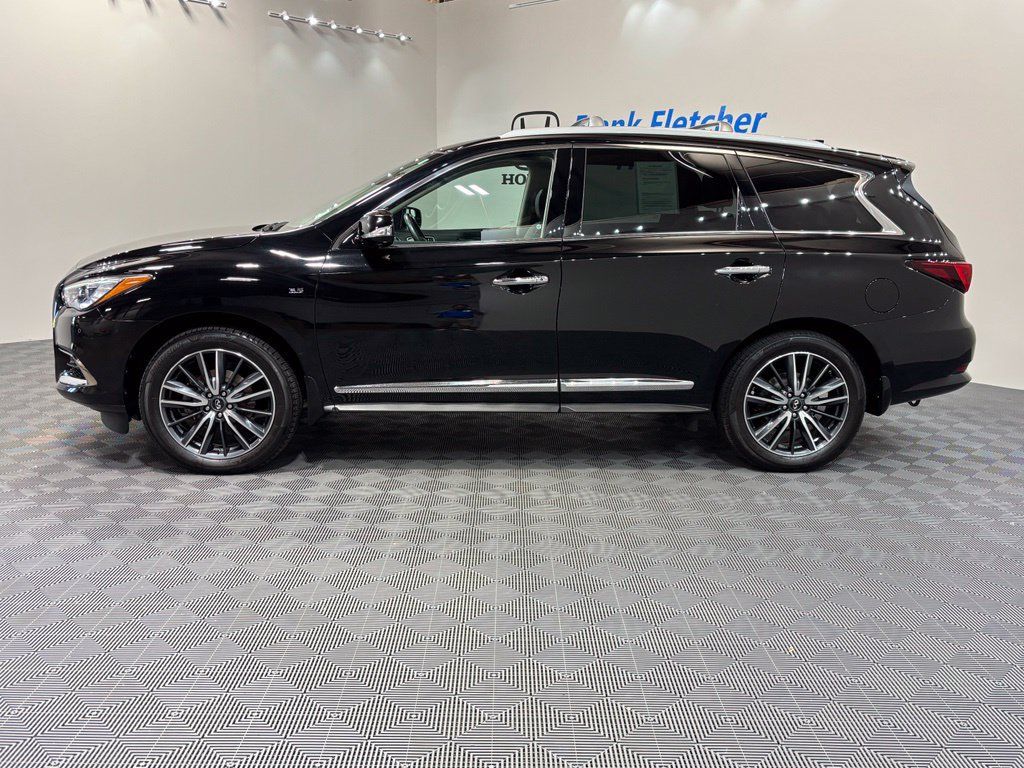 Used 2018 INFINITI QX60 Luxe w/ Deluxe Technology Package AWD/4WD image 2