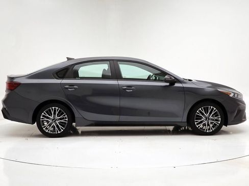 Used 2024 Kia Forte GT-Line w/ GT-Line Premium Package image 2