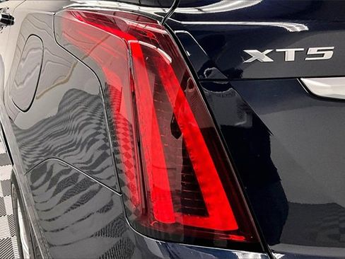 Used 2022 Cadillac XT5 Premium Luxury image 31