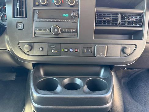 Used 2025 Chevrolet Express 3500 LT w/ LT Preferred Equipment Group RWD image 11