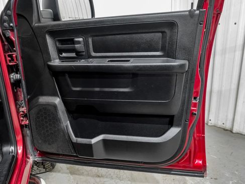 Used 2013 RAM 1500 Express RWD image 40