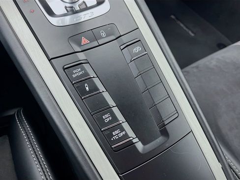 Certified 2018 Porsche 911 GT3 w/ Sport Chrono Package image 32