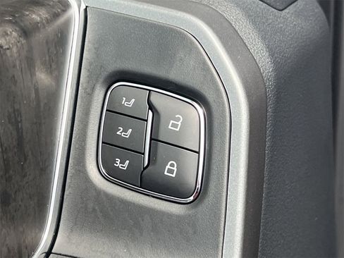 New 2026 Ford F250 Lariat w/ Black Appearance Package image 23