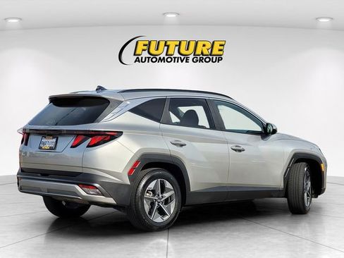 Used 2025 Hyundai Tucson SEL FWD image 4