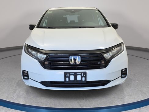 Certified 2024 Honda Odyssey Sport image 2